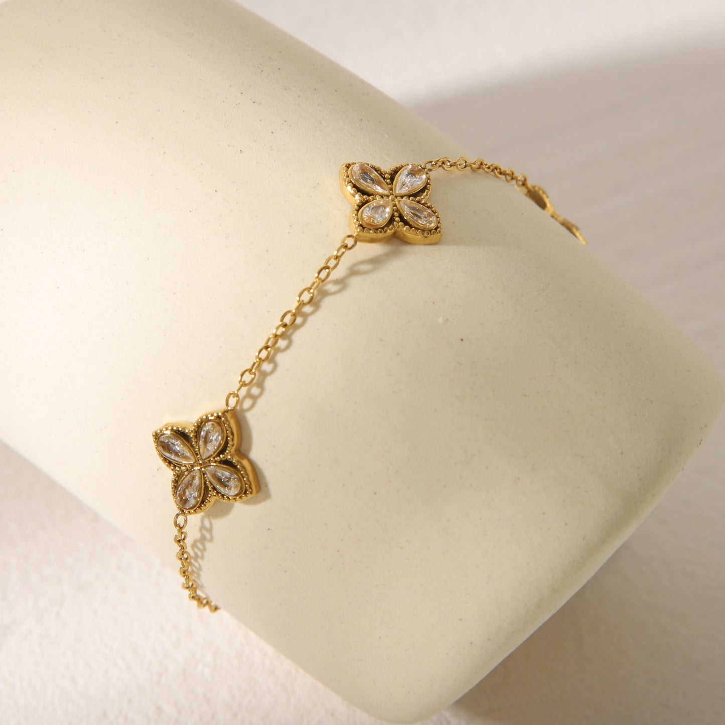 PULSERA LEAVES