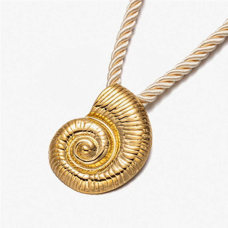COLLAR SNAIL