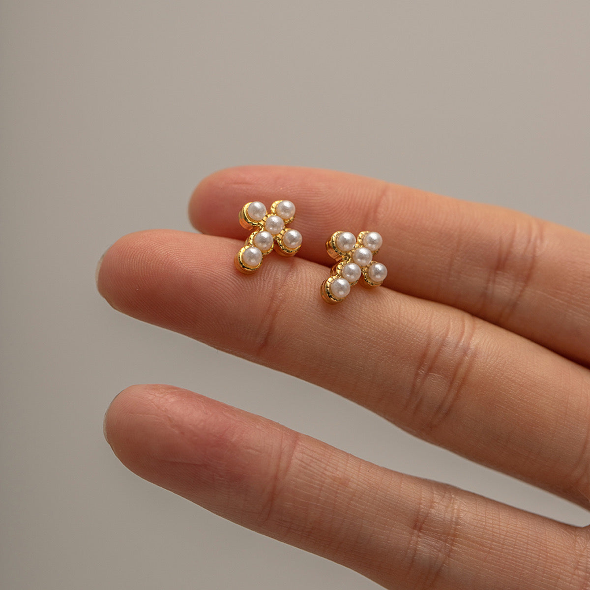 PENDIENTES CRUCIFIXO