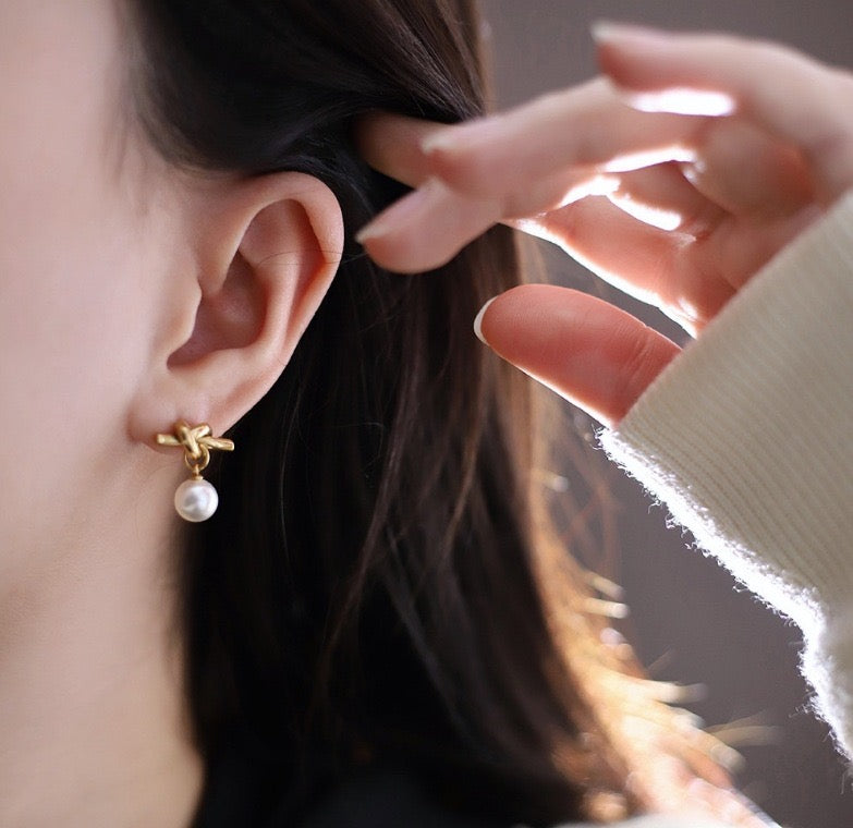 PENDIENTES NUDO