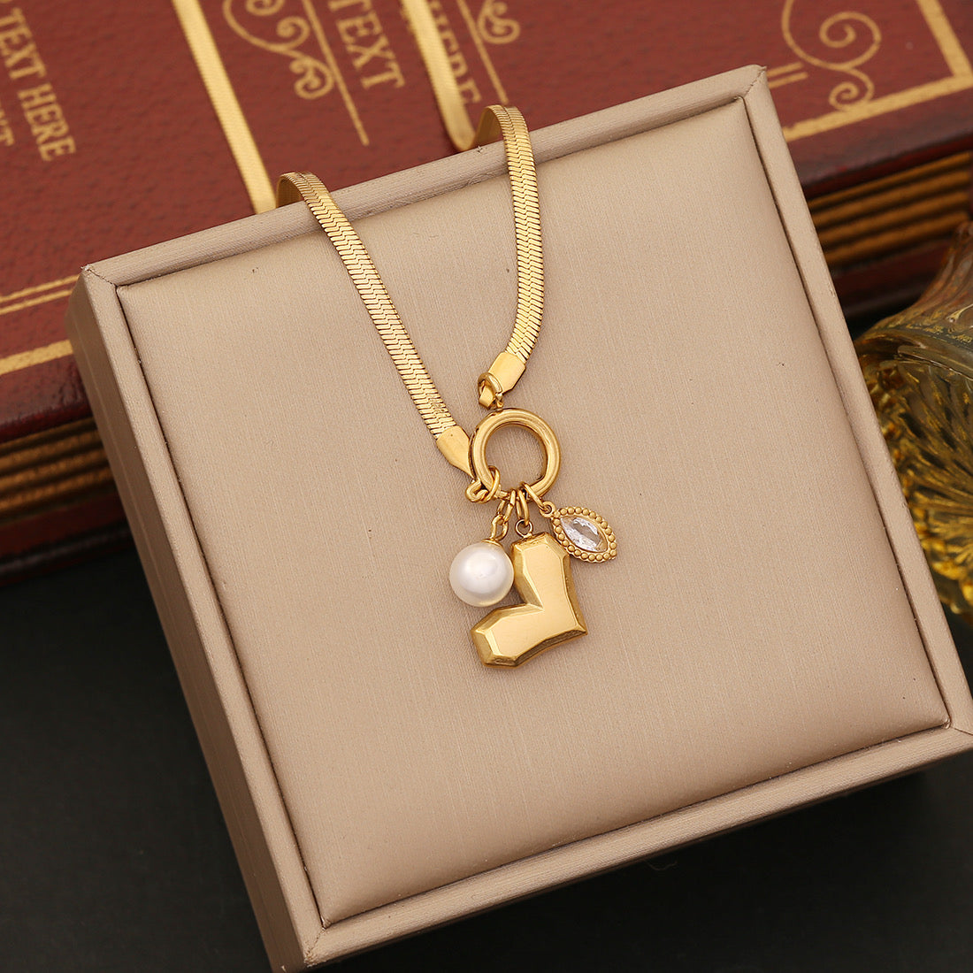 COLLAR CHARMS HEART
