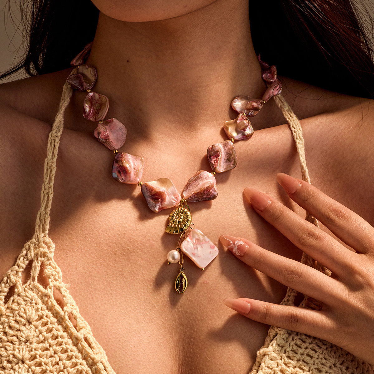 COLLAR MIRANTE
