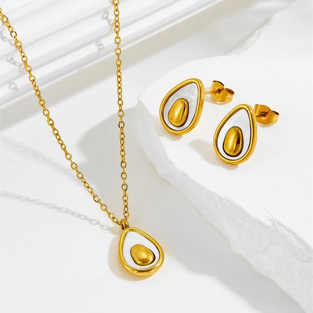 COLLAR AGUACATE