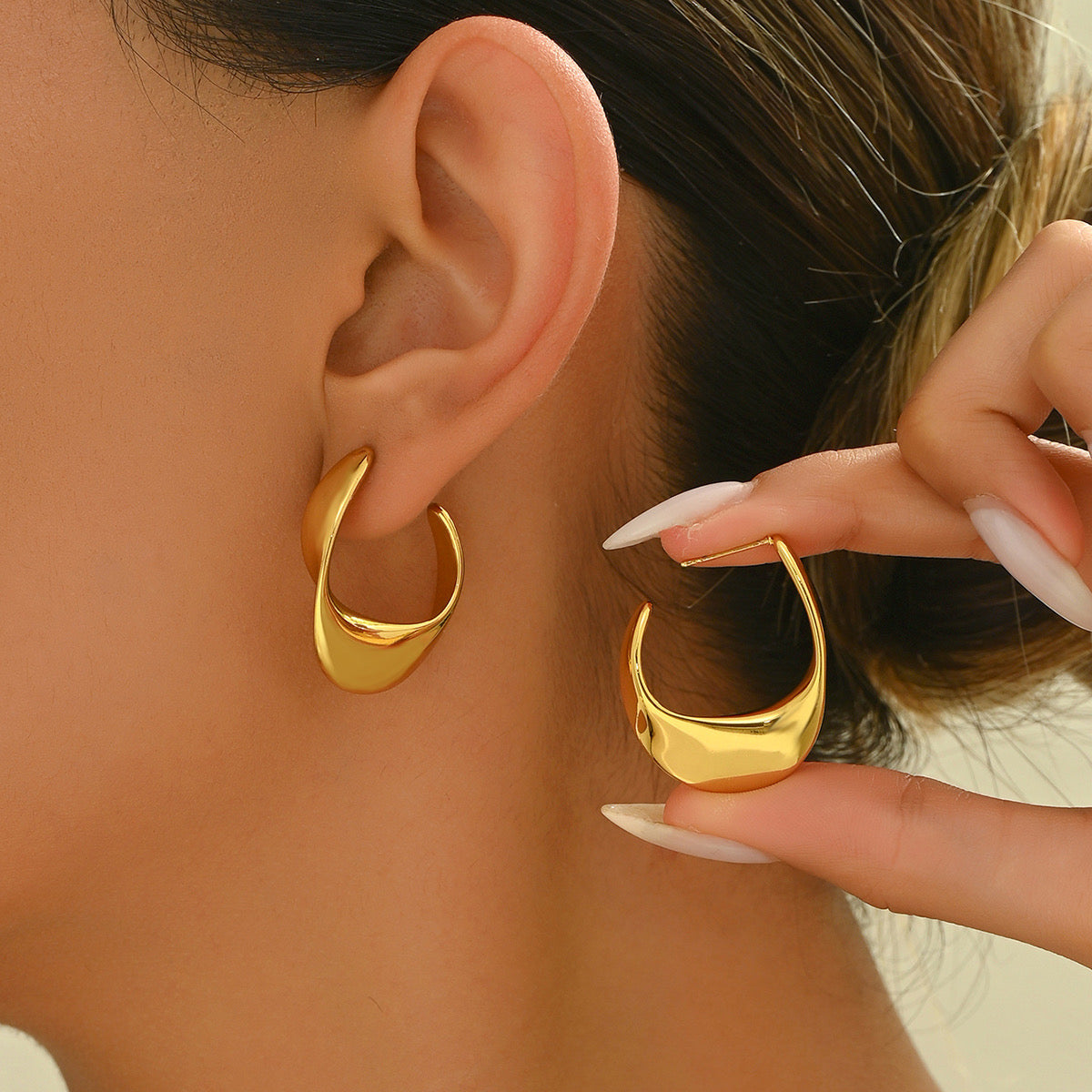 PENDIENTES CURLY