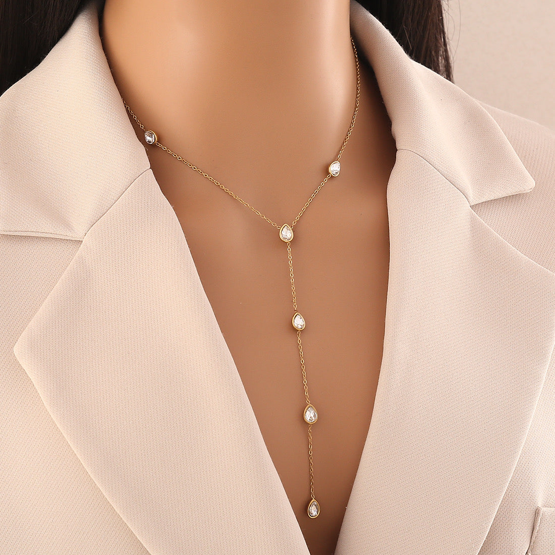 COLLAR CASCATA