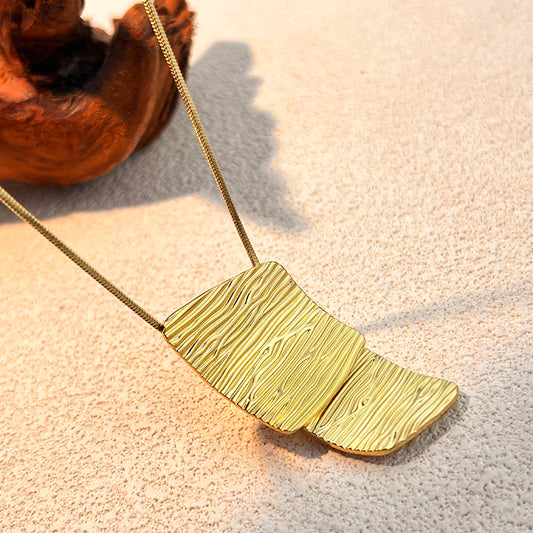 COLLAR ARRABIATA